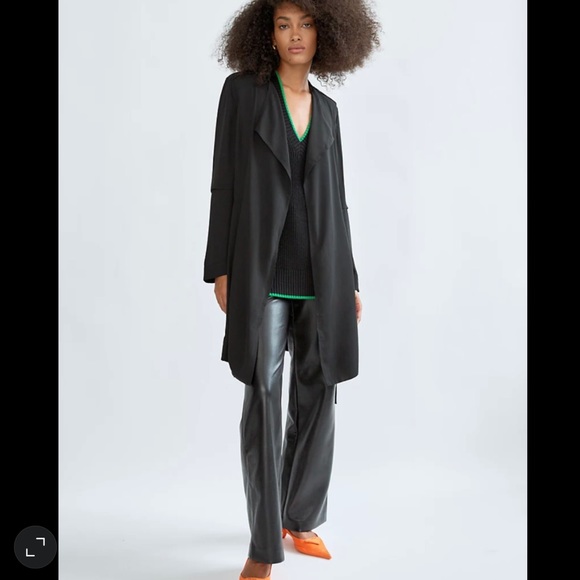 Aritzia Babaton Black Blazer Cardigan Coat Jacket - Picture 1 of 6